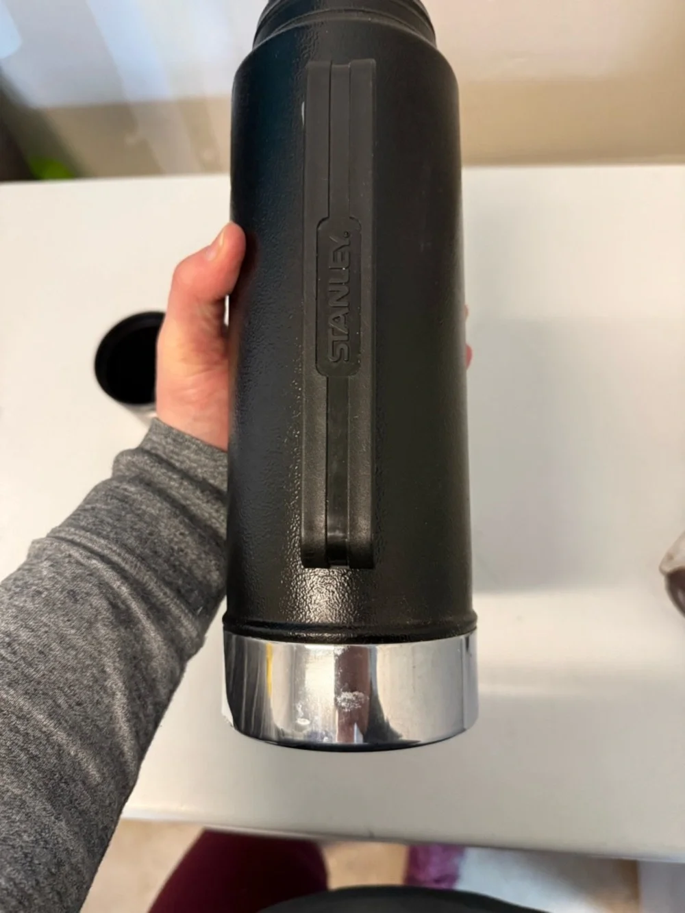 Vintage Aladdin Stanley Black Vacuum Thermos A-944DH - Picture 5 of 6